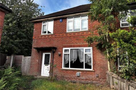 Moorside, Greater Manchester OL11 3 bed semi