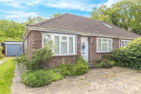 3 bedroom semi-detached bungalow for sale