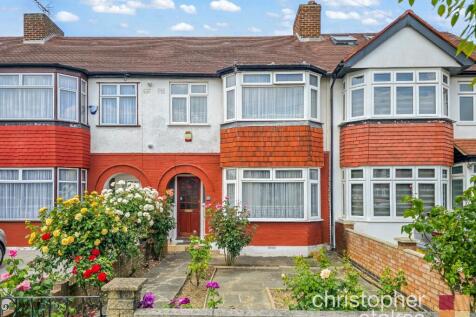 3 bedroom terraced house for sale