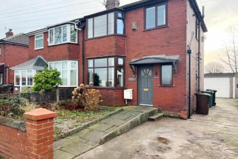 Ringley Road West, Manchester M26 3 bed semi