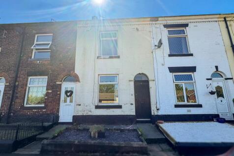 Olive Bank, Bury BL8 2 bed terraced house for sale