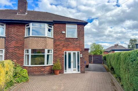 Sherwood Avenue, Manchester M26 3 bed semi