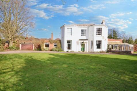 8 bedroom detached house for sale