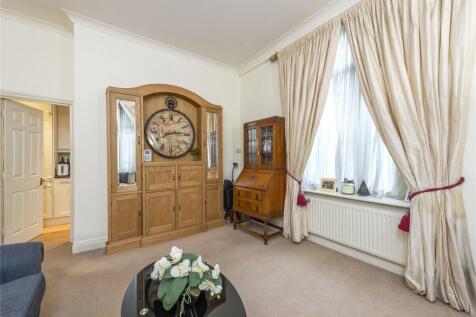 1 bedroom flat for sale