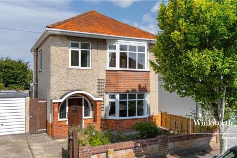 Danesbury Avenue, Bournemouth... 3 bed detached house for sale