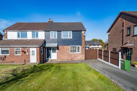 Patterdale Road, Harwood, Bolton, BL2 3 bed semi