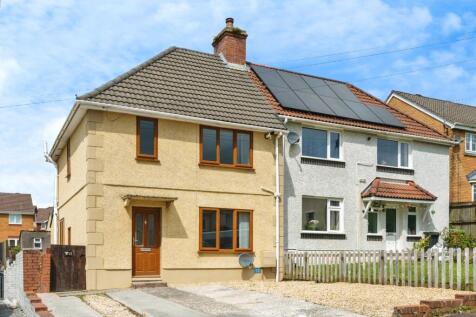 2 bedroom semi-detached house for sale