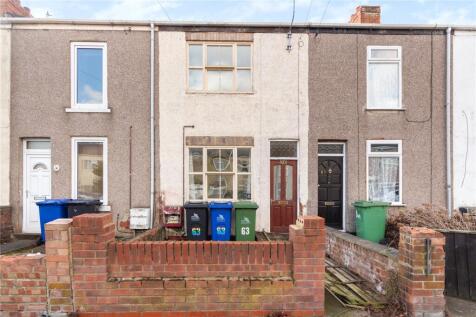 Macaulay Street, Grimsby... 2 bed terraced house for sale
