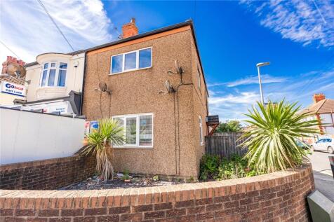 Columbia Road, Grimsby, Lincolnshire... 4 bed block of apartments for sale