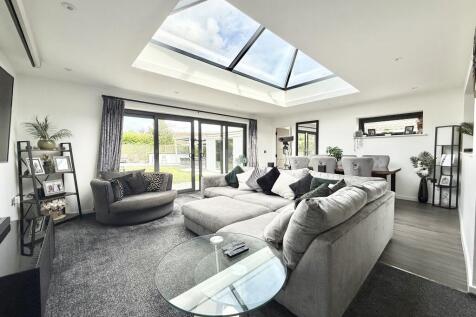 Heathfield Road, West Moors... 3 bed bungalow for sale