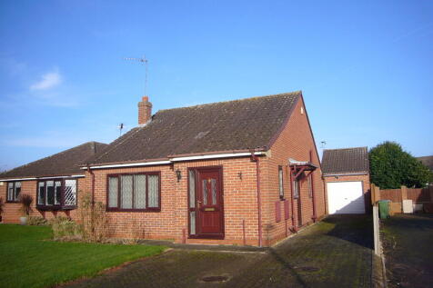 St. Davids View, Airmyn, DN14 8JJ 2 bed detached bungalow for sale