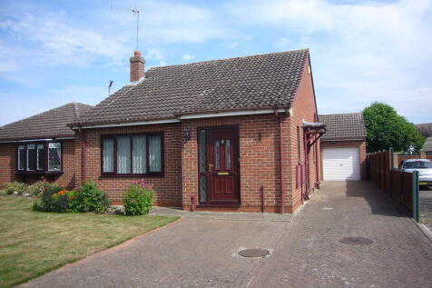 St. Davids View, Airmyn, DN14 8JJ 2 bed detached bungalow for sale