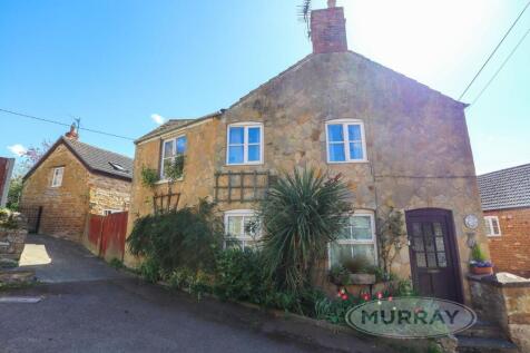 Church Street, Cottingham LE16 5 bed detached house for sale