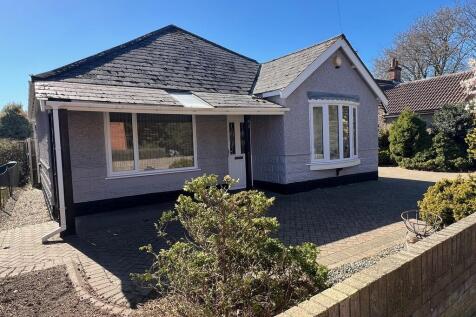 Station Road, North Walsham 3 bed detached bungalow for sale