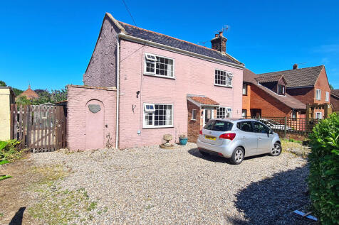 Manor Road, Spa Common 4 bed detached house for sale