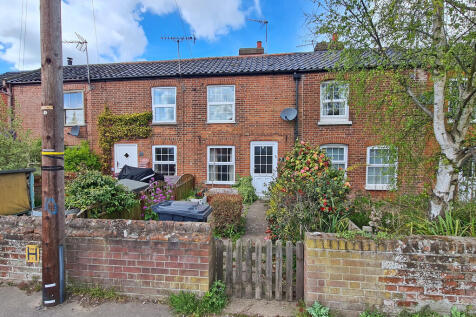 Norwich Road, North Walsham 1 bed cottage for sale