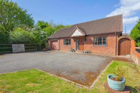 3 bedroom detached bungalow for sale