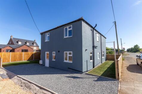 5 bedroom detached bungalow for sale