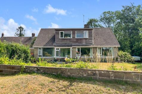 Upton Lovell, Warminster 4 bed chalet for sale