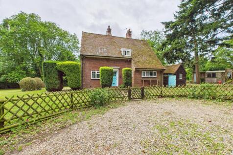 Sandy Lane, Dereham 3 bed detached house for sale