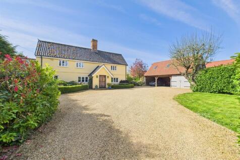 Dereham Road, Mattishall, Dereham 5 bed detached house for sale