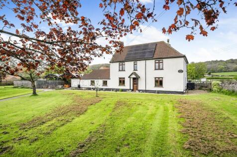 3 bedroom farm house for sale