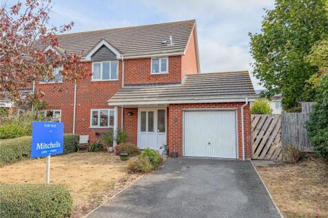 Cornflower Drive, Christchurch BH23 3 bed semi