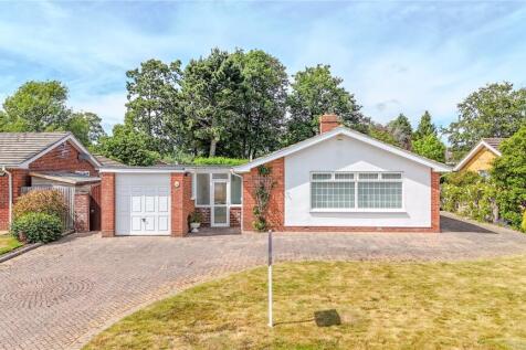 Glenavon Road, Christchurch BH23 4 bed bungalow for sale