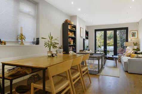 Bathurst Gardens, Kensal Rise, London 2 bed apartment for sale