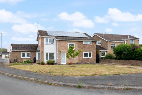 Oldenburg Road, Corby, NN18 4 bed detached house for sale