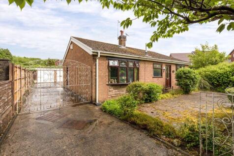 2 bedroom detached bungalow for sale