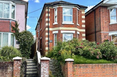 2 bedroom detached house for sale