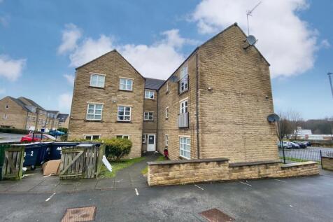 2 bedroom ground floor flat for sale