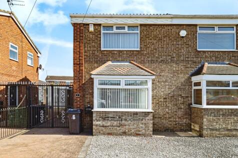 2 bedroom semi-detached house for sale