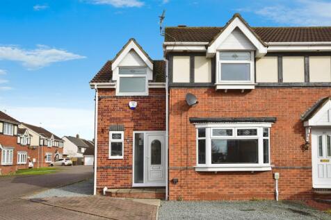 4 bedroom semi-detached house for sale