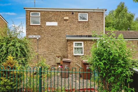 2 bedroom end of terrace house for sale