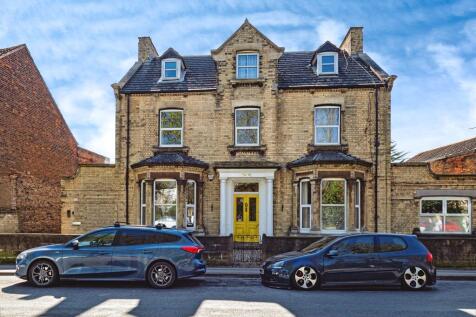 7 bedroom detached house for sale