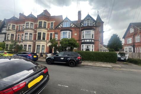 9 bedroom terraced house for sale