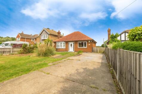 2 bedroom detached bungalow for sale