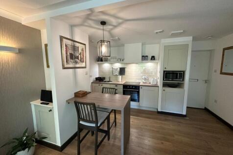 1 bedroom flat for sale