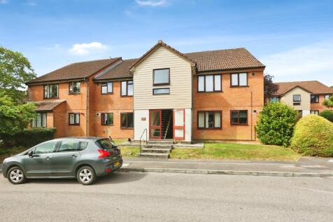 Studio flat for sale