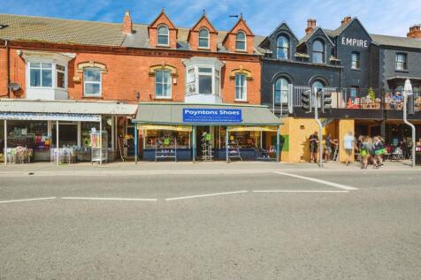 8 bedroom terraced house for sale