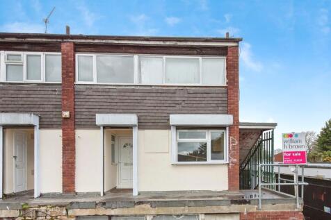 3 bedroom flat for sale