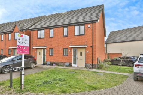 2 bedroom semi-detached house for sale