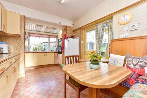 2 bedroom chalet for sale