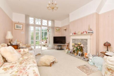 3 bedroom chalet for sale