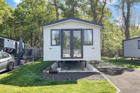2 bedroom park home for sale