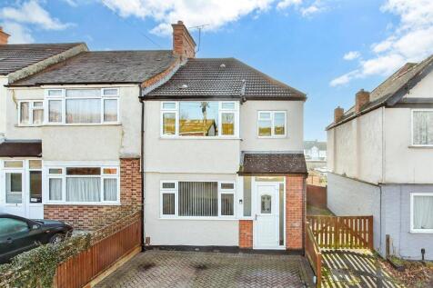 3 bedroom end of terrace house for sale