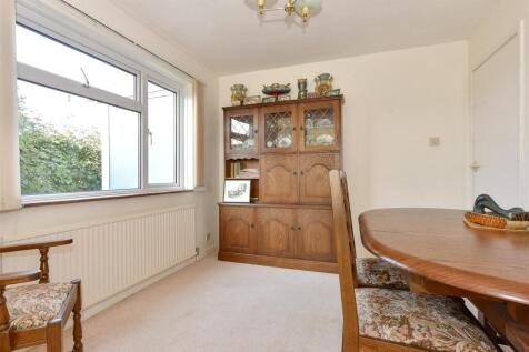 4 bedroom chalet for sale