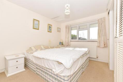 Highview, Freshwater, Isle of Wight 4 bed chalet for sale